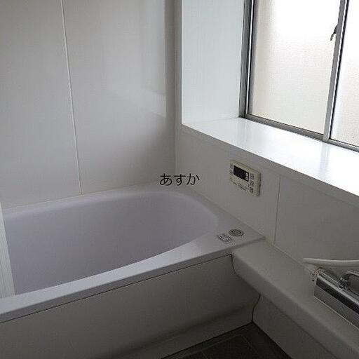 明るいバスルーム 追炊き付のオートバス
