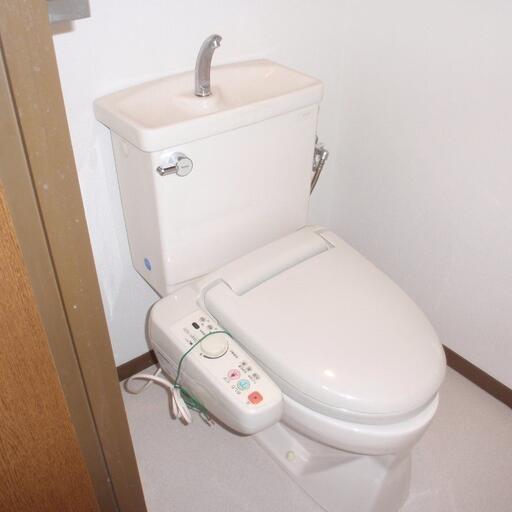 トイレ 暖房洗浄機能付トイレ