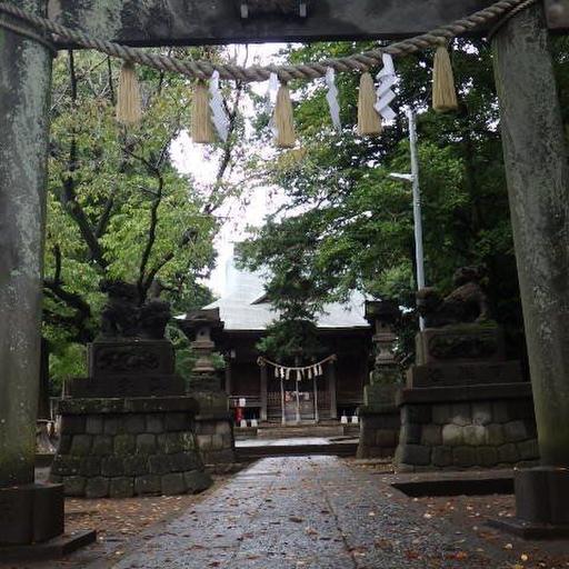 天神社 近所の緑溢れる神社
