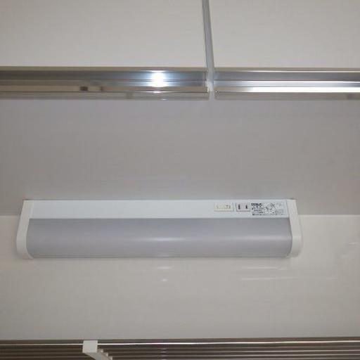 キッチン手元灯 LEDが取り付けられ明るく電気代もお得