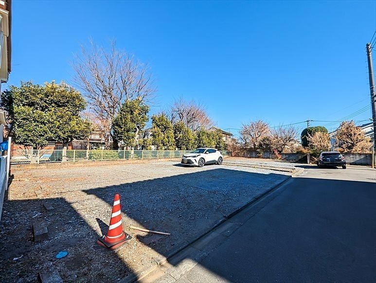 やめて欲しい、月極駐車場内の不法駐車