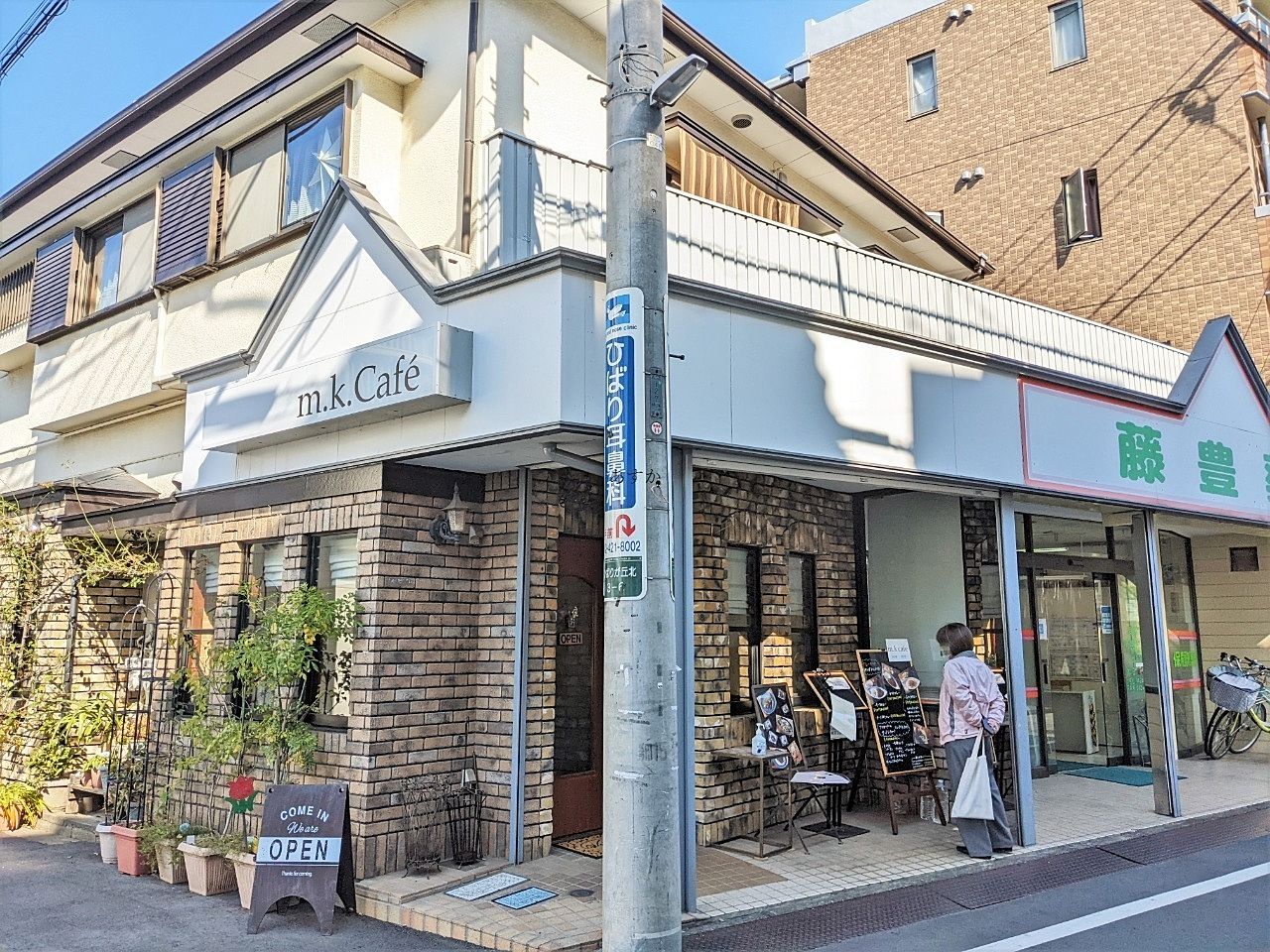レトロな雰囲気のおしゃれなカフェでランチ【ⅿ.k.Cafe】