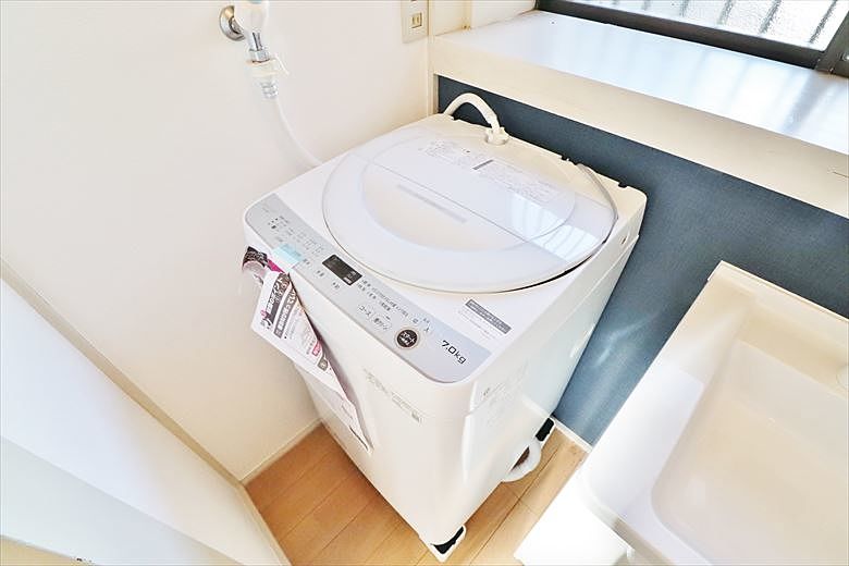 洗面所に設置された洗濯機