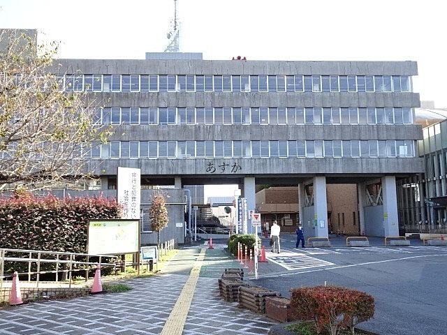 西東京市、合併以前の庁舎を統合する問題